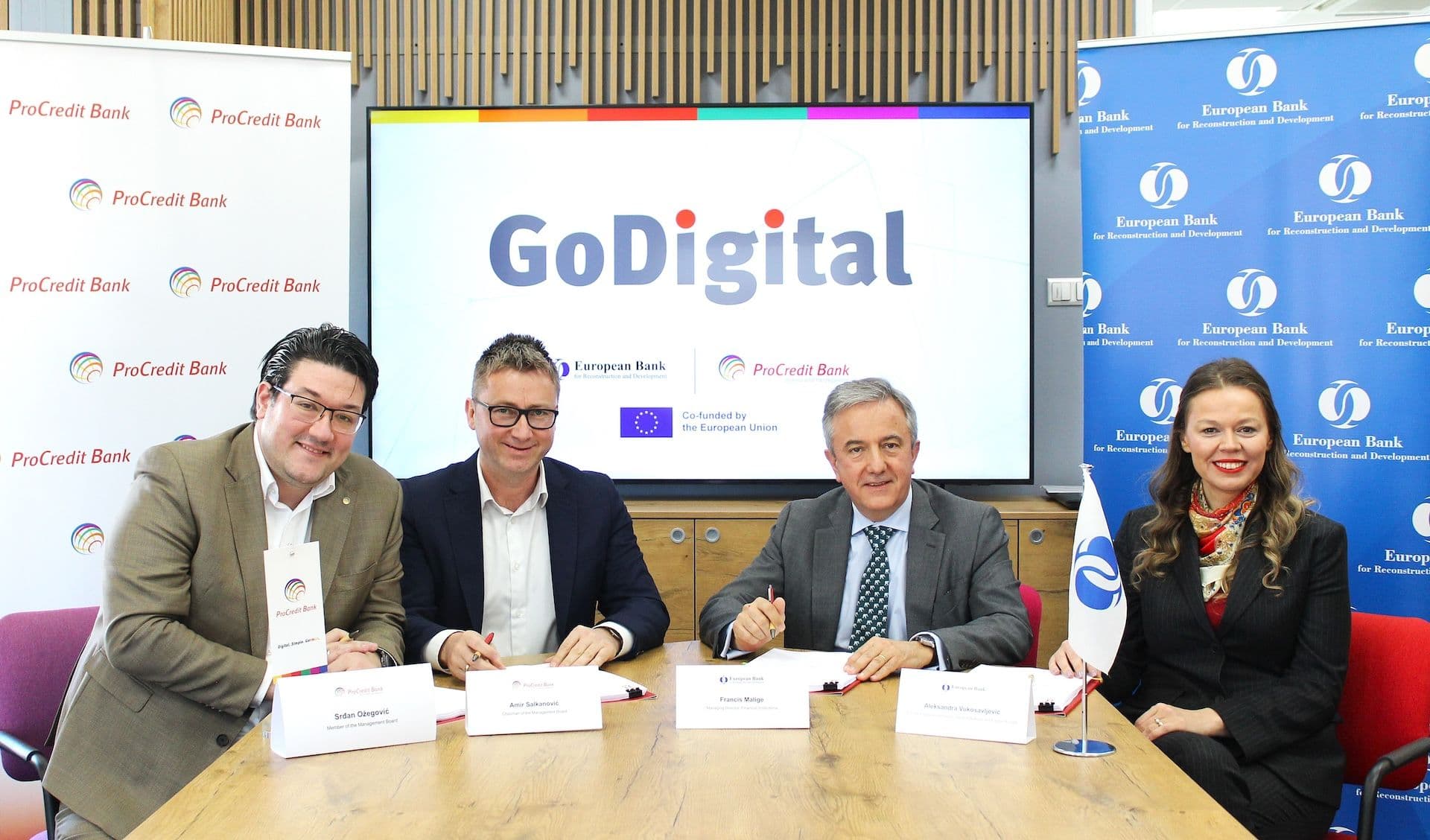 ProCredit Bank i EBRD potpisali ugovor za novu fazu Go Digital in the Western Balkans programa